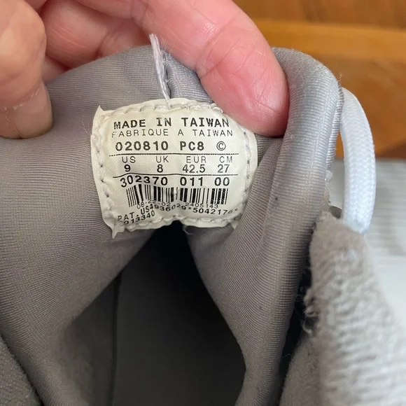 Men’s Jordan 9 Cool Gray OG 2002, Size 9 - Picture 7 of 11